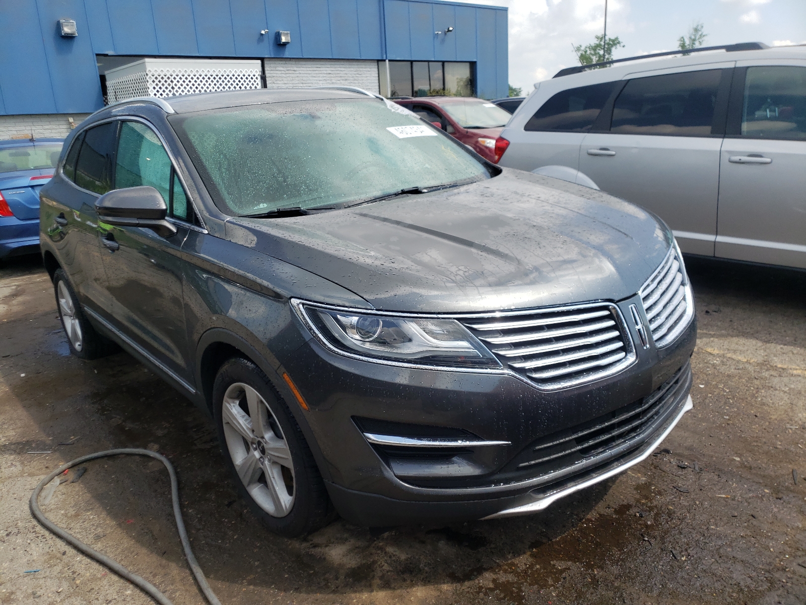 LINCOLN MKC PREMIE 2017 with VIN 5LMCJ1C97HUL12484 - Photo from auction