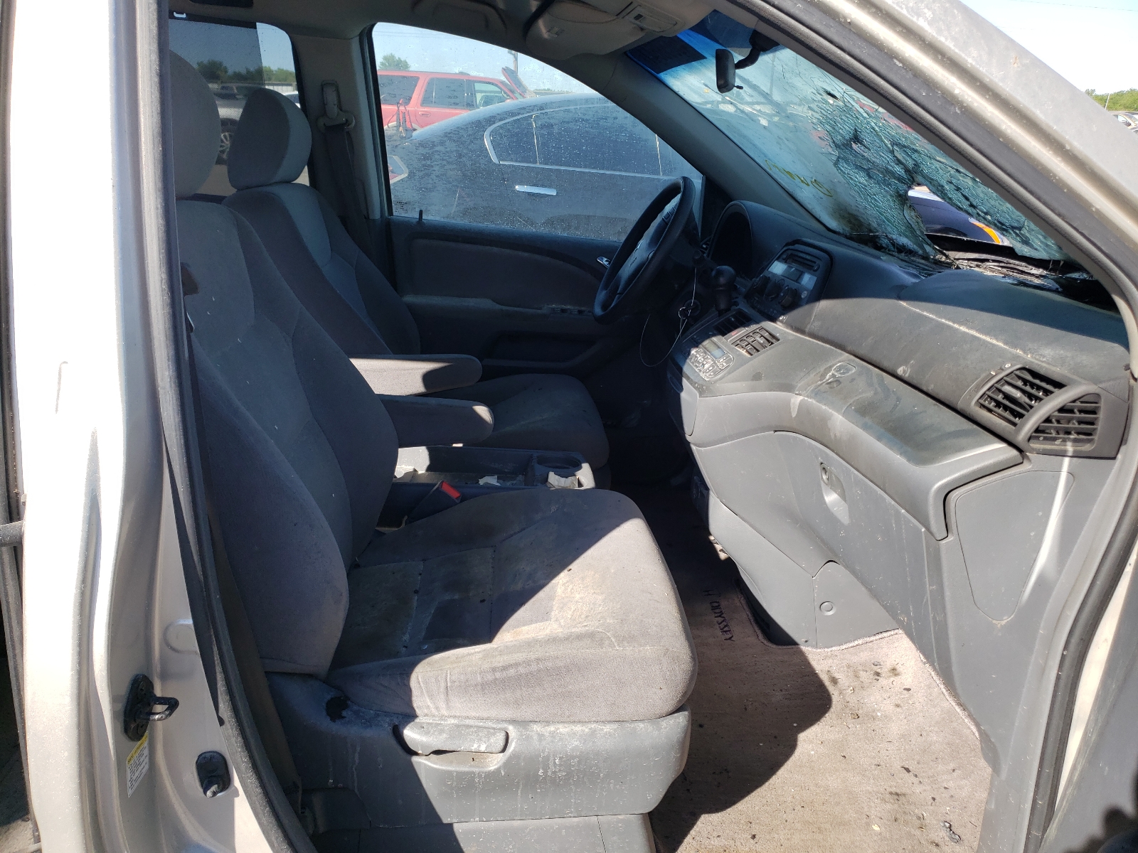 Photo 5 from auction – 2006 HONDA ODYSSEY EX with VIN 5FNRL38466B422520