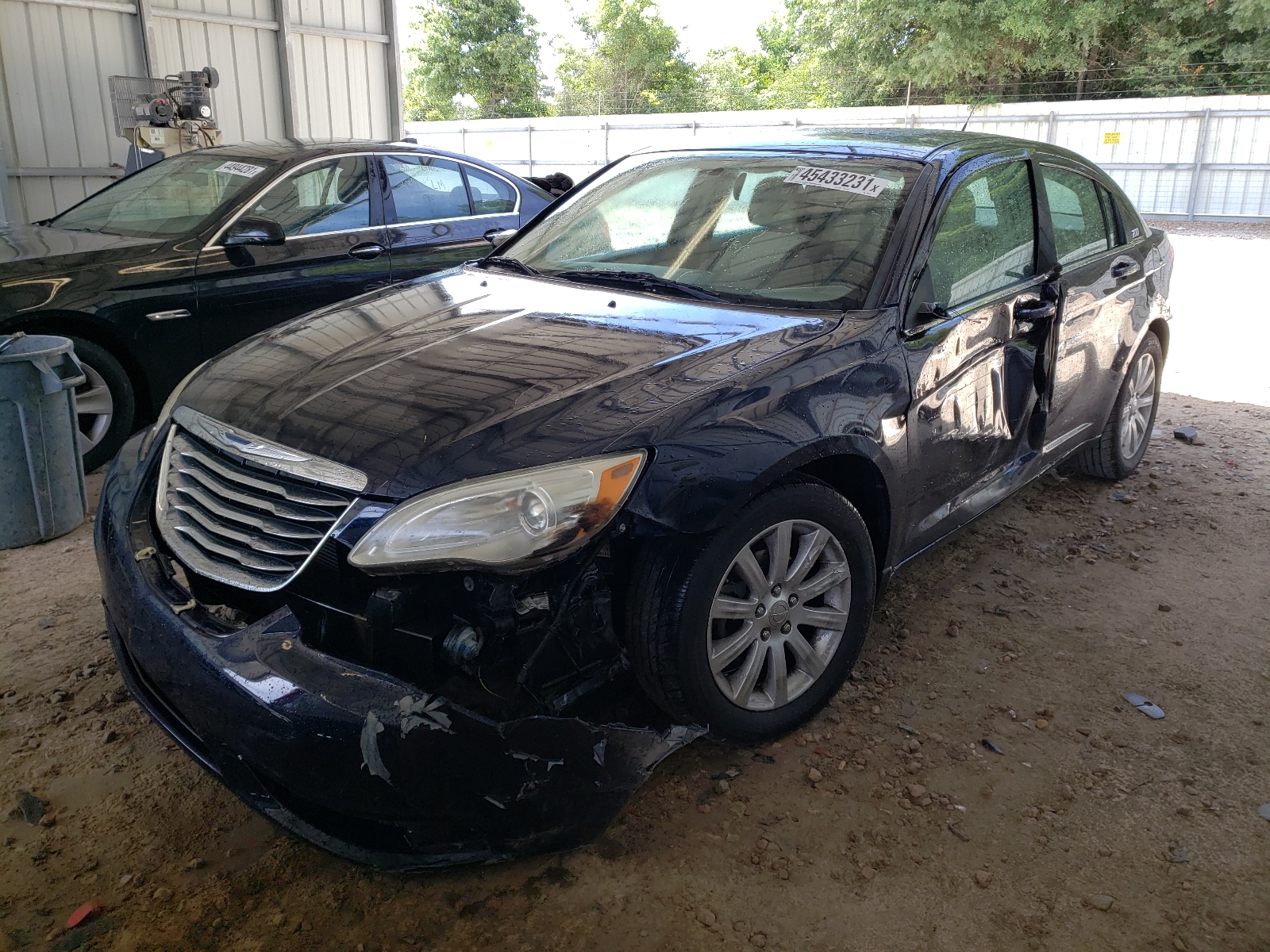 Photo 2 from auction – 2011 CHRYSLER 200 TOURIN with VIN 1C3BC1FG3BN503140