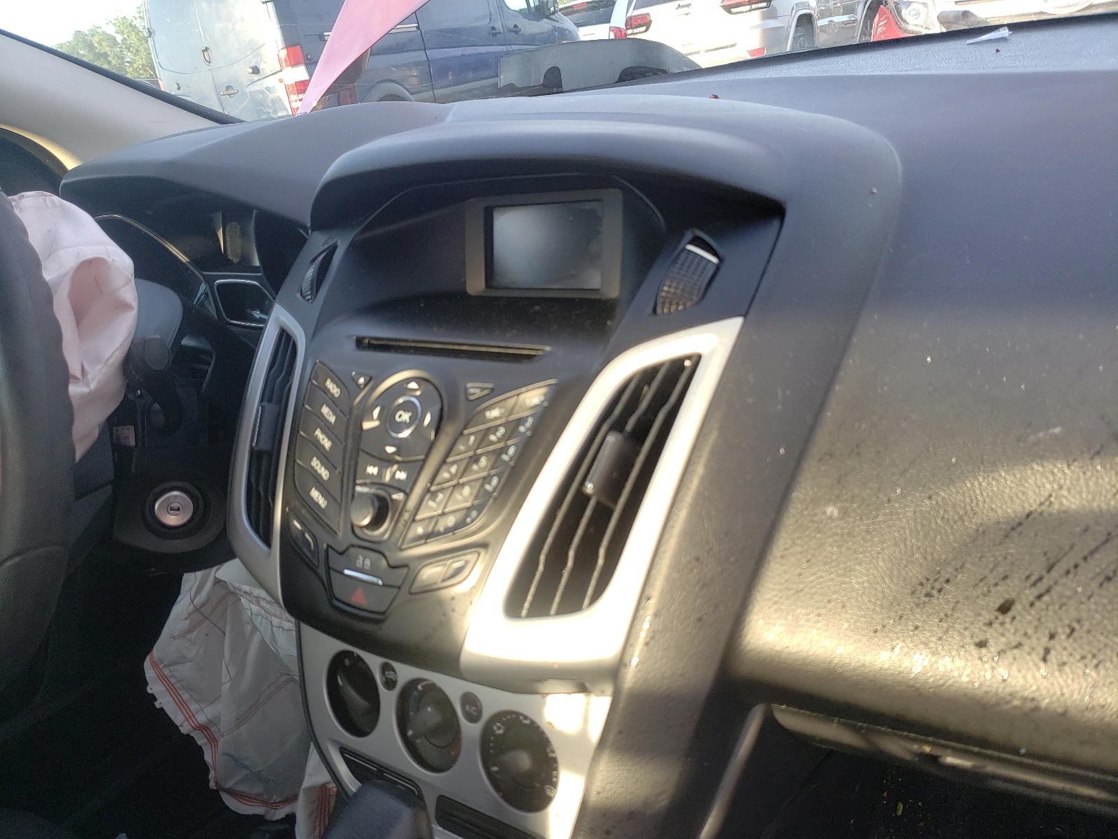 Photo 9 from auction – 2013 FORD FOCUS SE with VIN 1FADP3F29DL318569