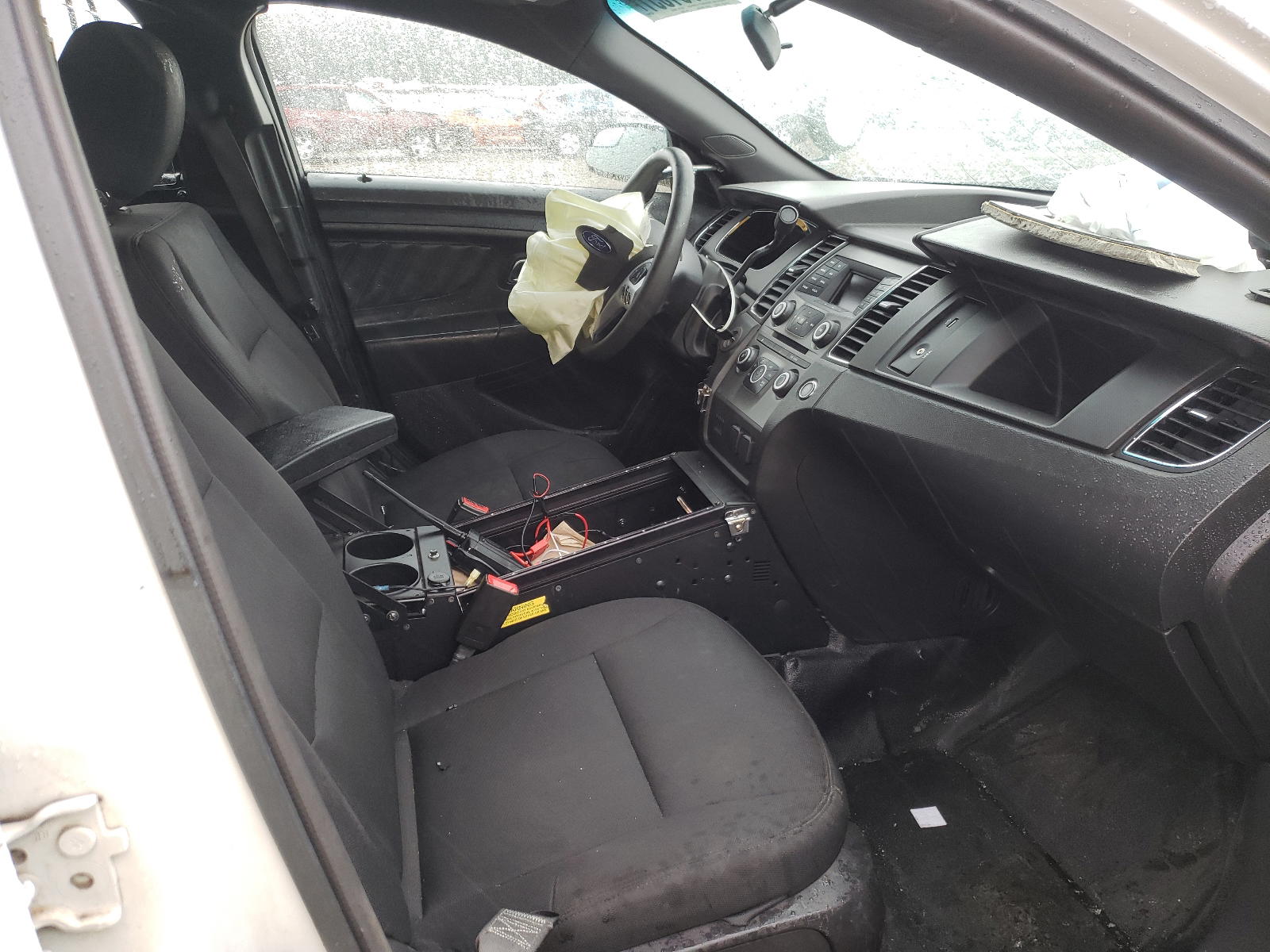 Photo 5 from auction – 2017 FORD TAURUS POL with VIN 1FAHP2MK8HG102869
