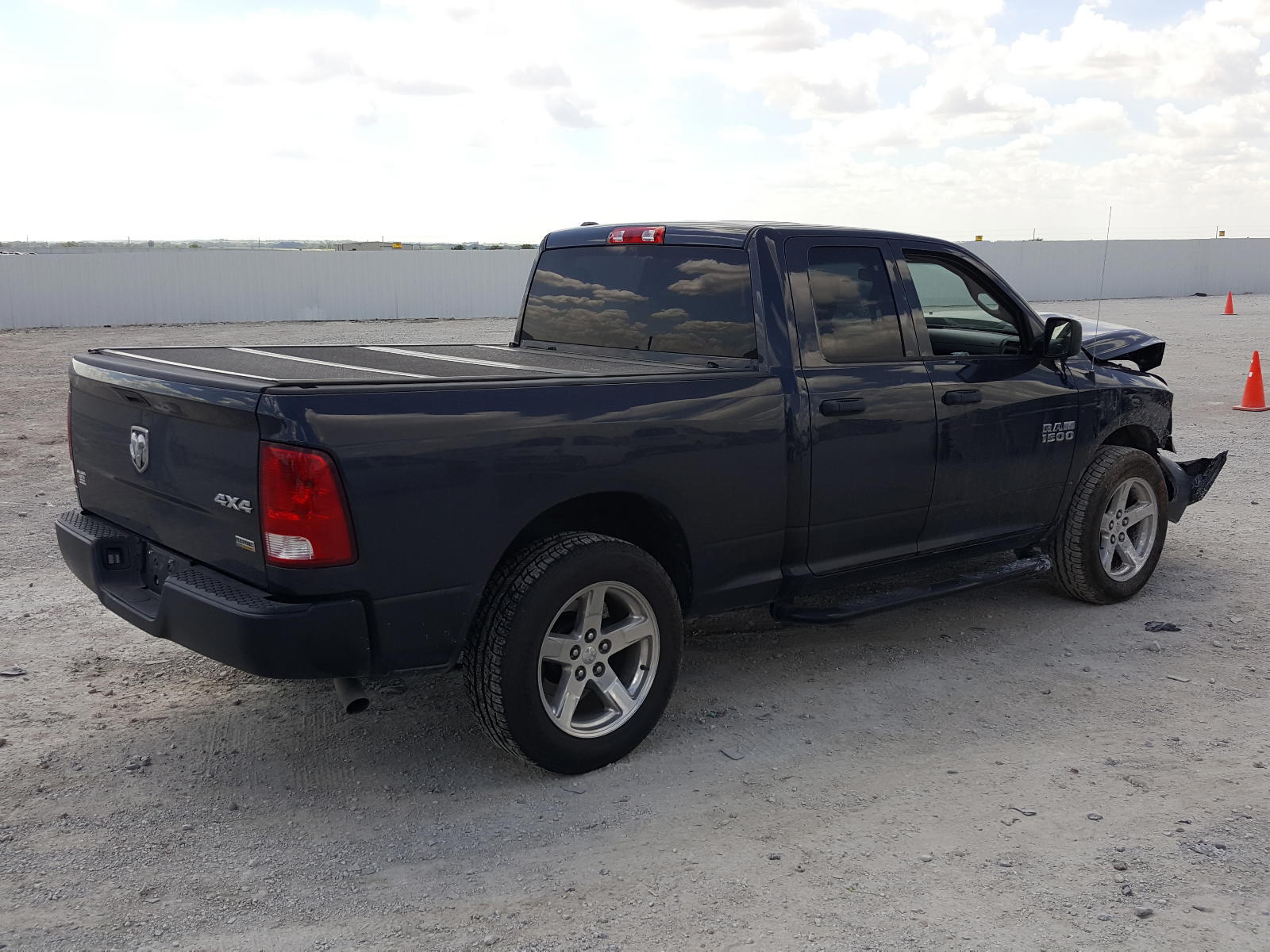 Photo 4 from auction – 2015 RAM 1500 ST with VIN 1C6RR7FG2FS789766
