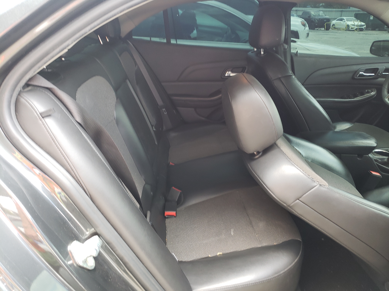 Photo 6 from auction – 2016 CHEVROLET MALIBU LIM with VIN 1G11C5SA5GU103408