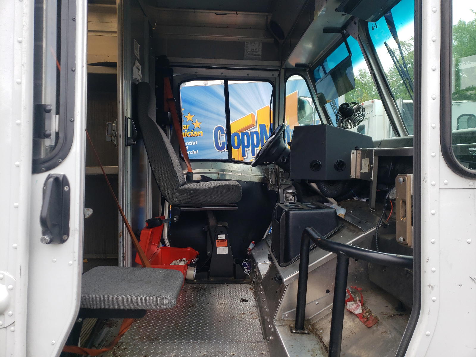 Photo 5 from auction – 2019 FORD ECONOLINE with VIN 1FC3E4K67KDC09920