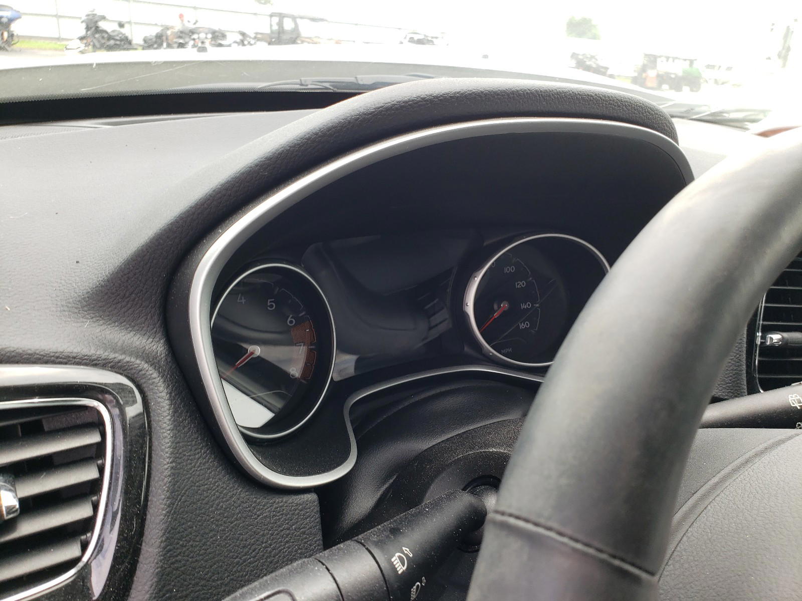 Photo 8 from auction – 2018 JEEP COMPASS LI with VIN 3C4NJDCB9JT245990