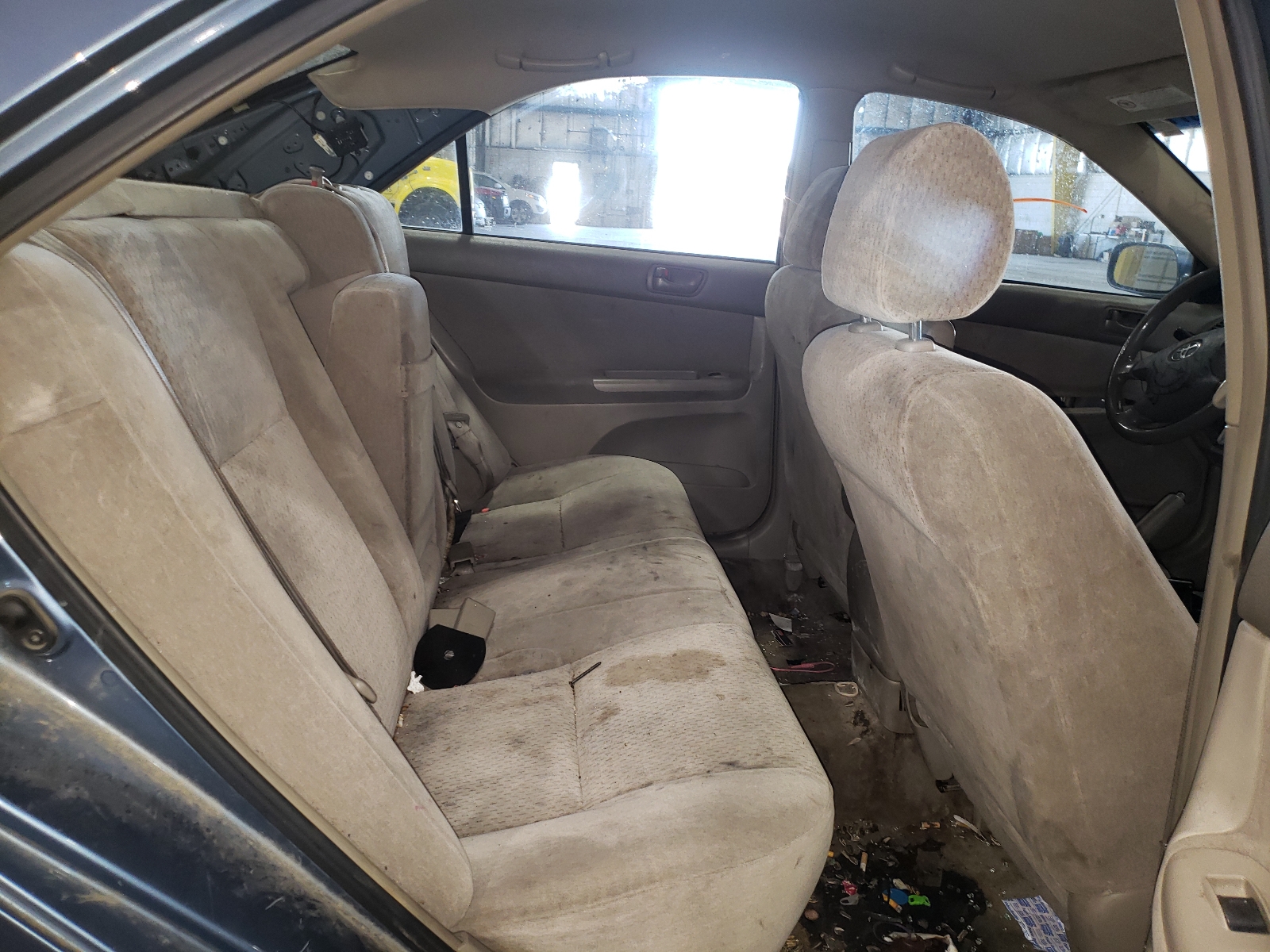 Photo 6 from auction – 2002 TOYOTA CAMRY LE with VIN JTDBE32K920087622