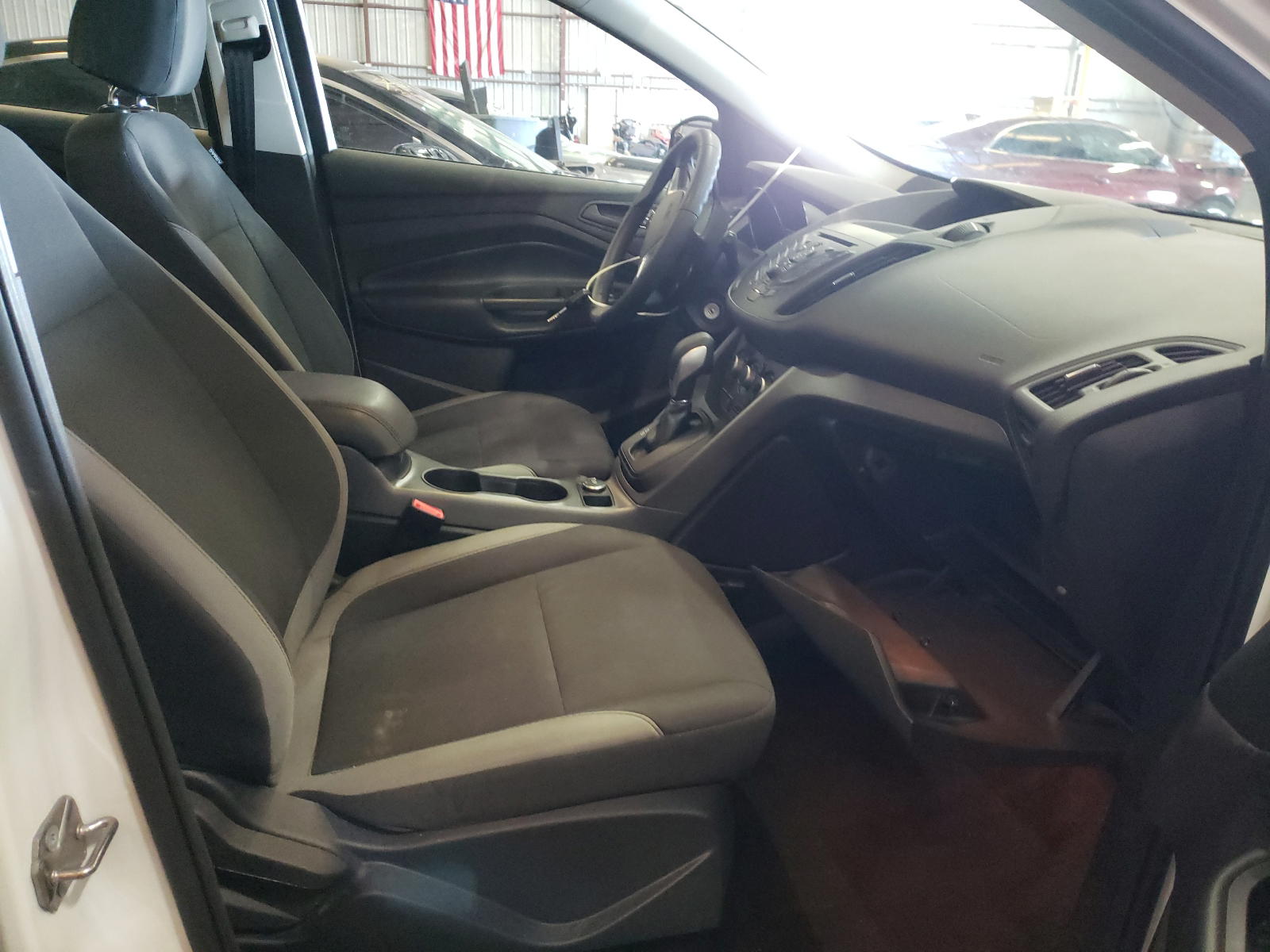 Photo 5 from auction – 2015 FORD ESCAPE S with VIN 1FMCU0F73FUC32675