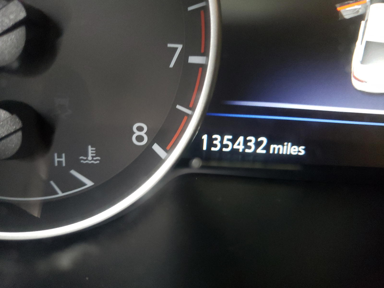 Photo 8 from auction – 2017 NISSAN MAXIMA 3.5 with VIN 1N4AA6AP3HC404717
