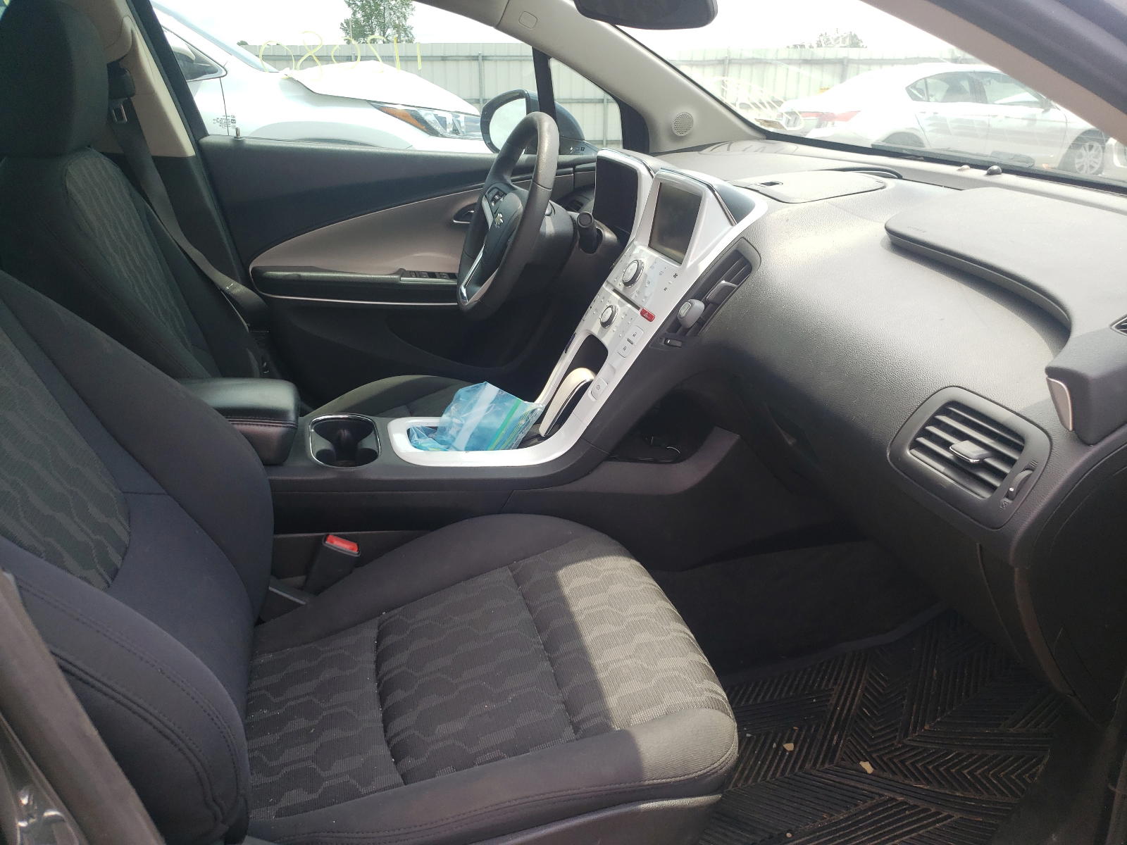 Photo 5 from auction – 2012 CHEVROLET VOLT with VIN 1G1RA6E41CU126795
