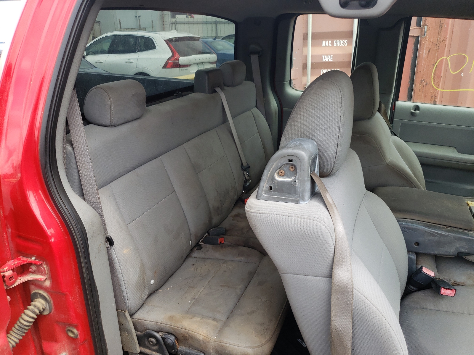 Photo 6 from auction – 2005 FORD F150 with VIN 1FTRX12W05NA31205