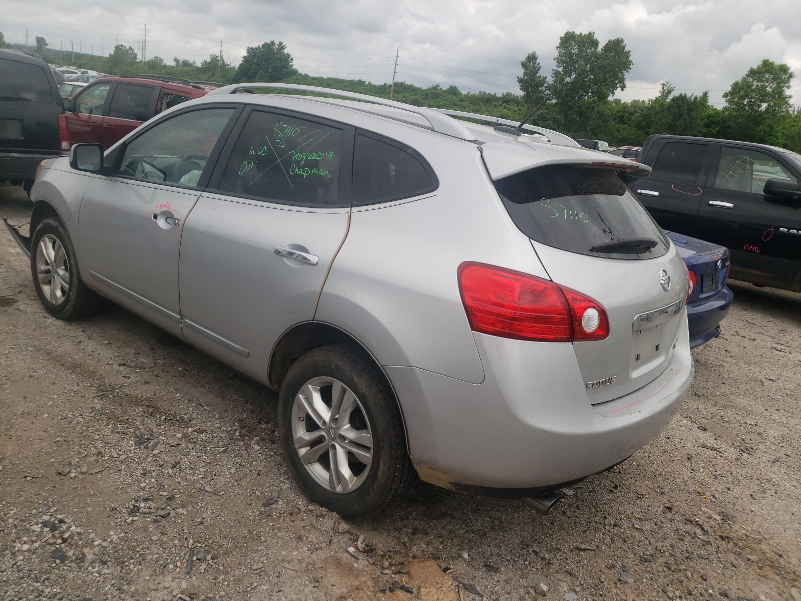 Photo 3 from auction – 2013 NISSAN ROGUE with VIN JN8AS5MV9DW130271