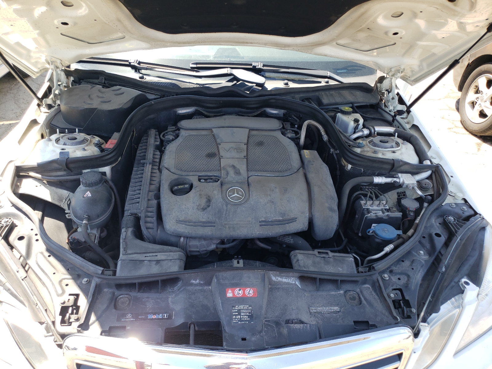 Photo 7 from auction – 2012 MERCEDES-BENZ E 350 4MAT with VIN WDDHF8JB2CA541782
