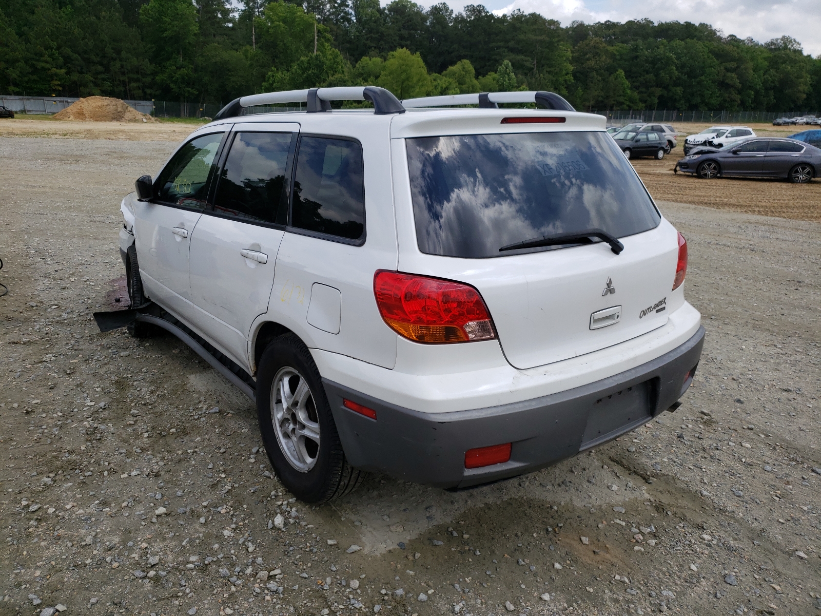 Photo 3 from auction – 2003 MITSUBISHI OUTLANDER with VIN JA4LZ31G23U053774