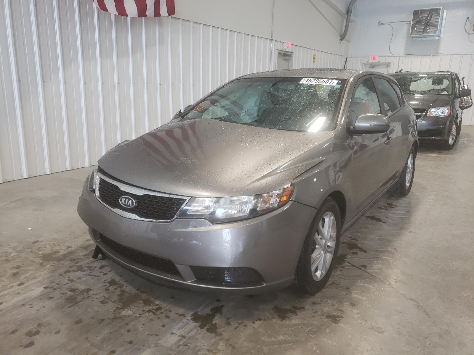 Photo 2 from auction – 2011 KIA FORTE EX with VIN KNAFU5A29B5381636