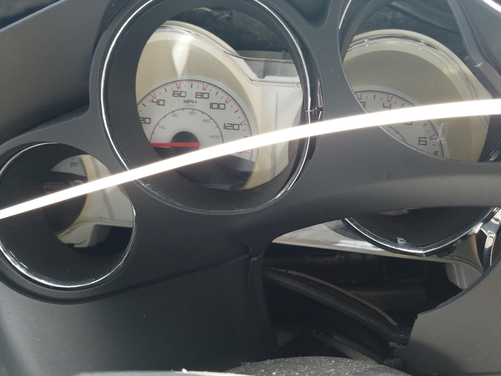 Photo 8 from auction – 2014 DODGE CHALLENGER with VIN 2C3CDYAG2EH208609