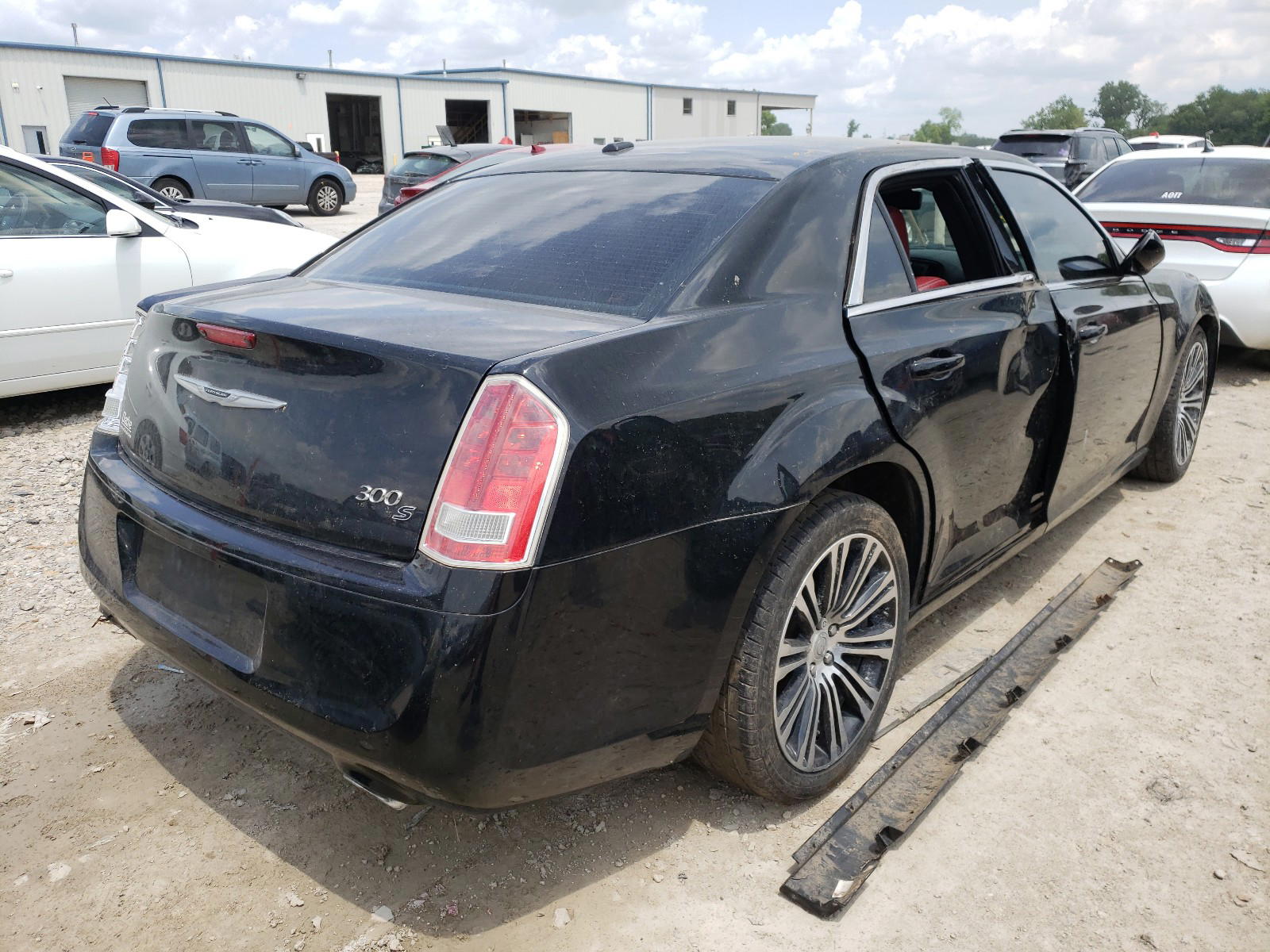 Photo 4 from auction – 2013 CHRYSLER 300 S with VIN 2C3CCABG8DH515208