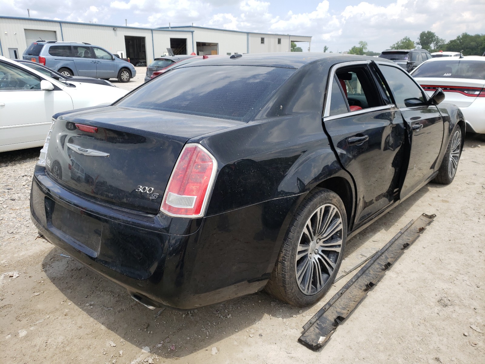 Фото 4 с аукциона – 2013 CHRYSLER 300 S с VIN 2C3CCABG8DH515208