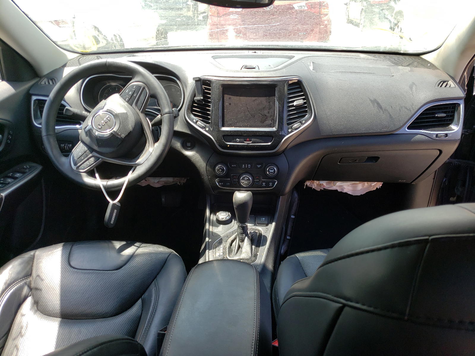 Photo 9 from auction – 2019 JEEP CHEROKEE L with VIN 1C4PJMDN9KD123767