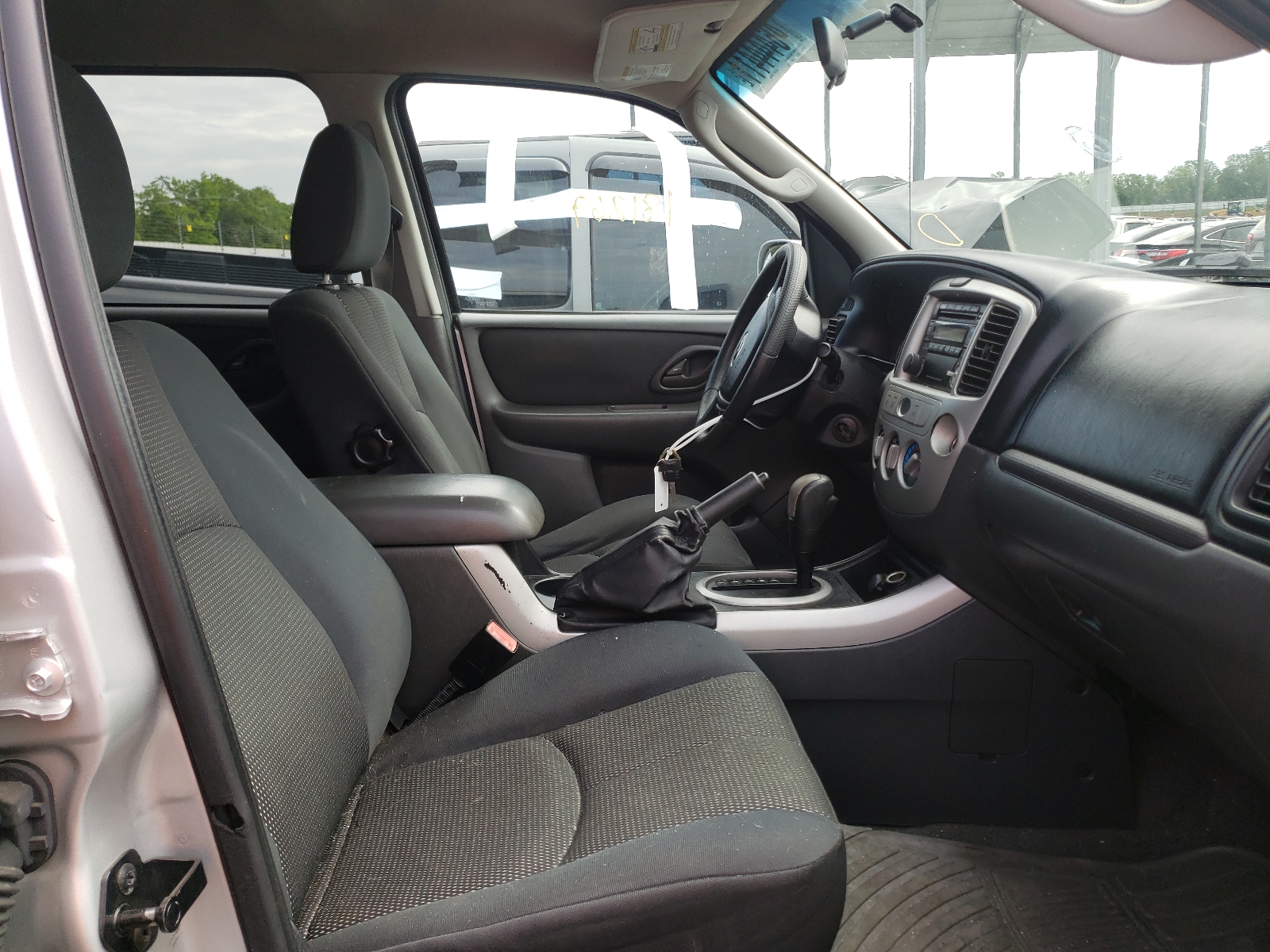 Снимка 5 от търг – 2005 MAZDA TRIBUTE S с VIN 4F2CZ04145KM07191