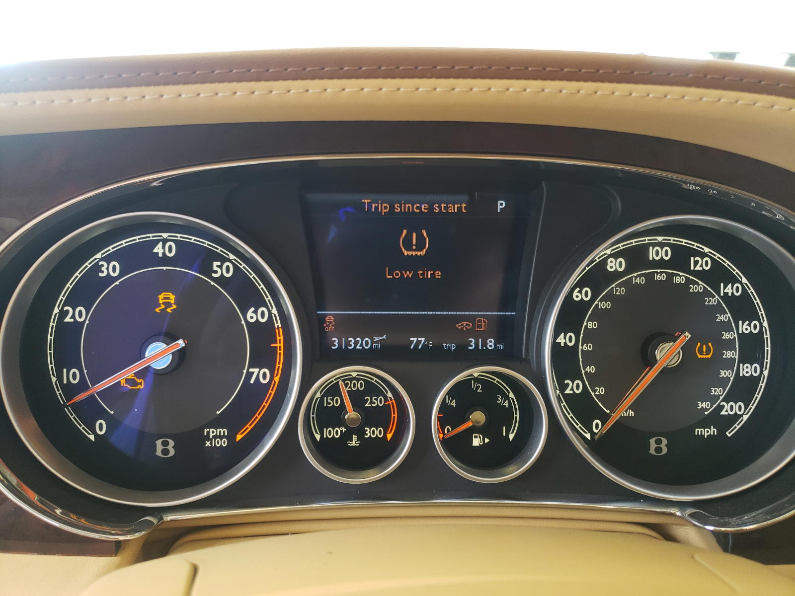 Photo 8 from auction – 2014 BENTLEY FLYING SPU with VIN SCBEC9ZA8EC089371