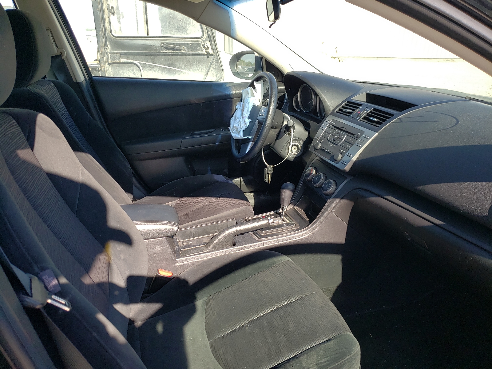 Zdjęcie 5 z aukcji – 2010 MAZDA 6 z VIN 1YVHZ8BH6A5M04896