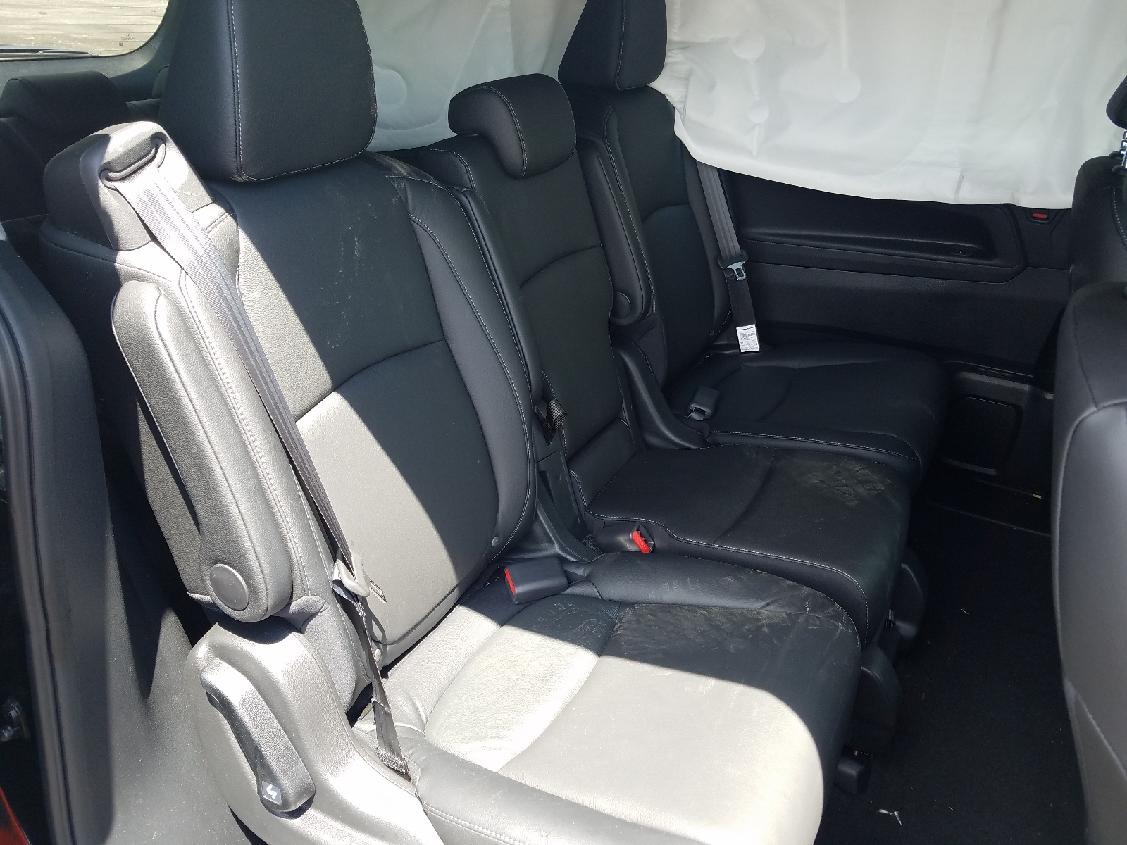 Photo 6 from auction – 2022 HONDA ODYSSEY EX with VIN 5FNRL6H79NB007332