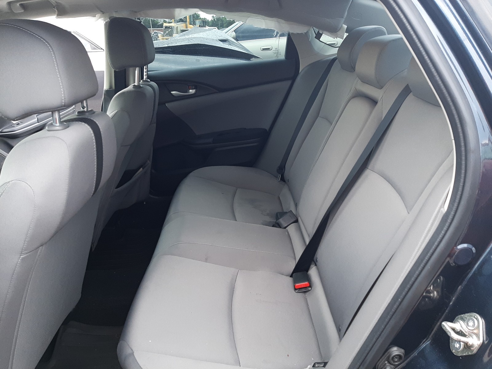 Photo 6 from auction – 2016 HONDA CIVIC EX with VIN 19XFC1F30GE024373