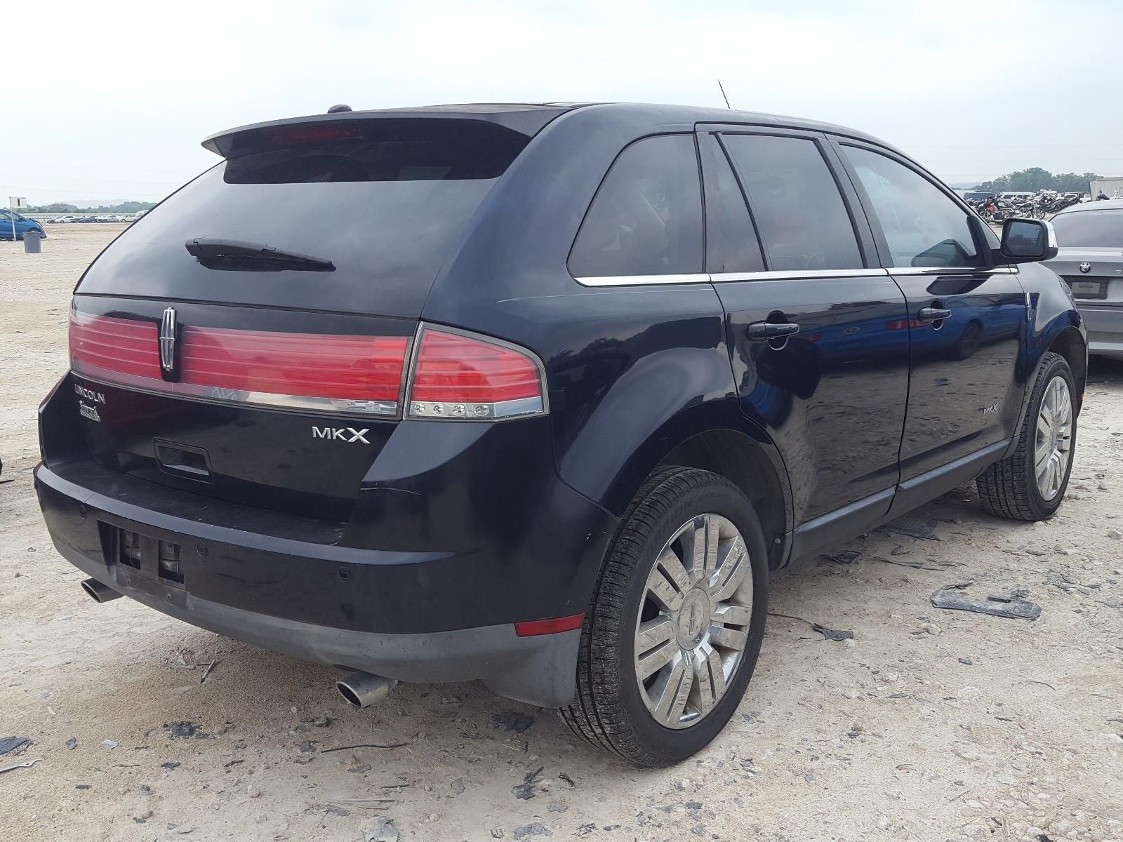 Photo 4 from auction – 2008 LINCOLN MKX with VIN 2LMDU68C58BJ40983
