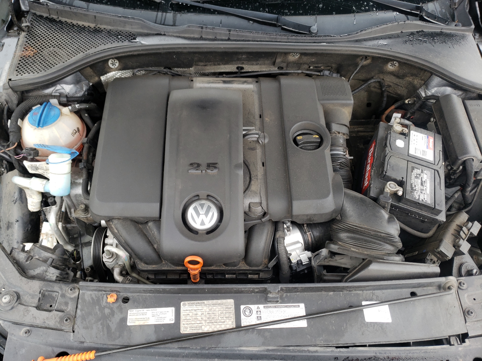 Photo 7 from auction – 2012 VOLKSWAGEN PASSAT SE with VIN 1VWBP7A39CC052149