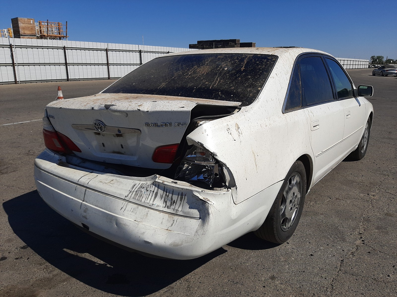Photo 4 from auction – 2003 TOYOTA AVALON XL with VIN 4T1BF28B53U303292