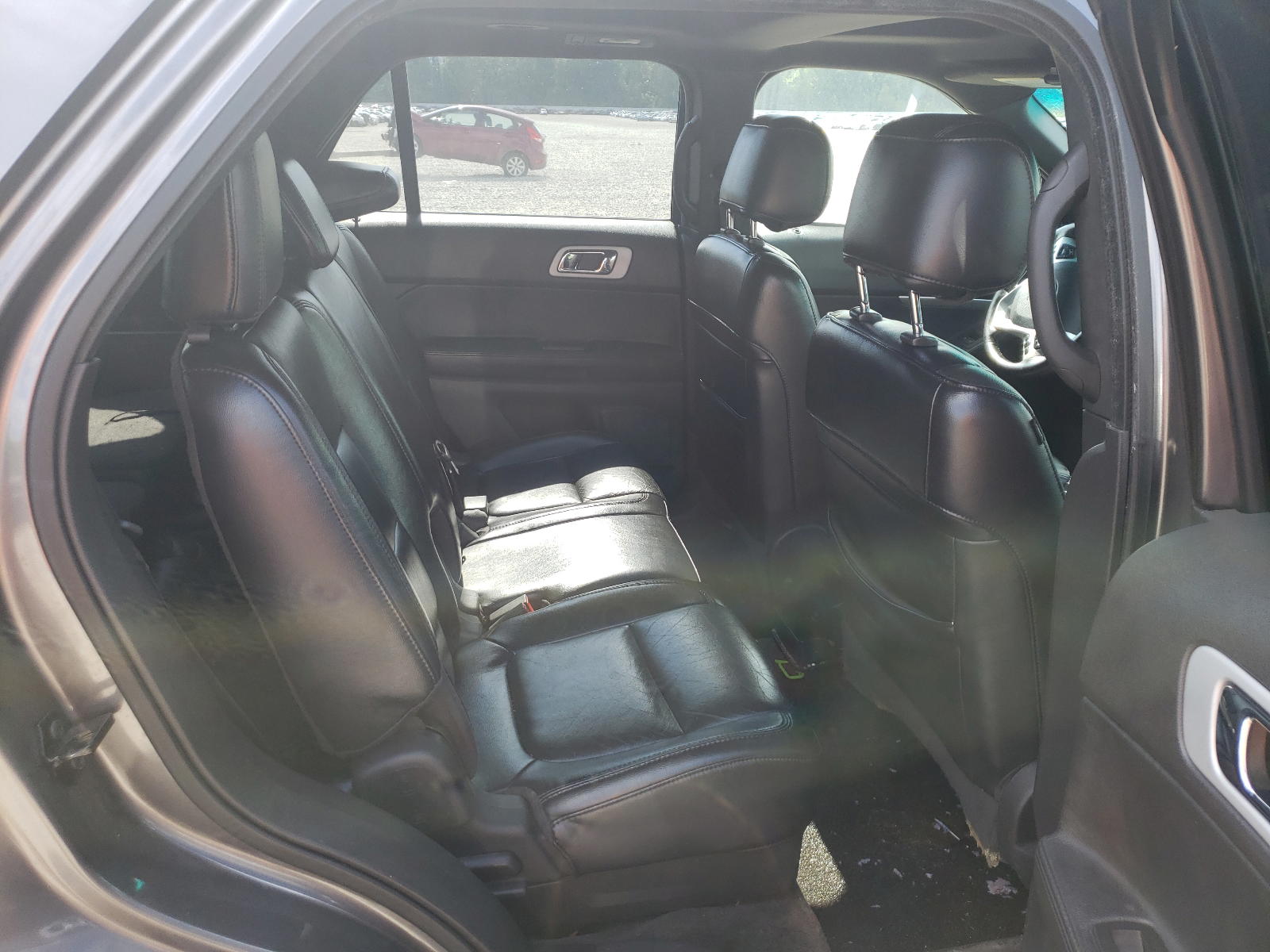 Photo 6 from auction – 2011 FORD EXPLORER X with VIN 1FMHK7D84BGA40674