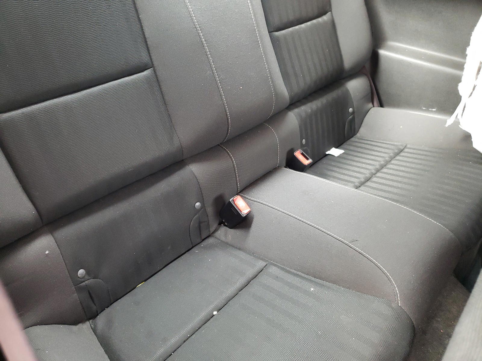 Photo 6 from auction – 2013 CHEVROLET CAMARO LS with VIN 2G1FA1E33D9104969
