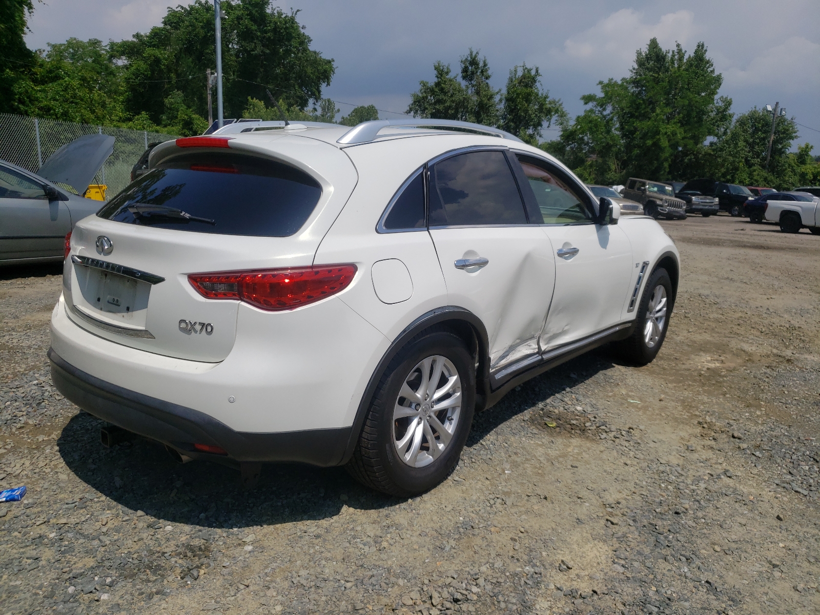 Photo 4 from auction – 2014 INFINITI QX70 with VIN JN8CS1MW1EM411052