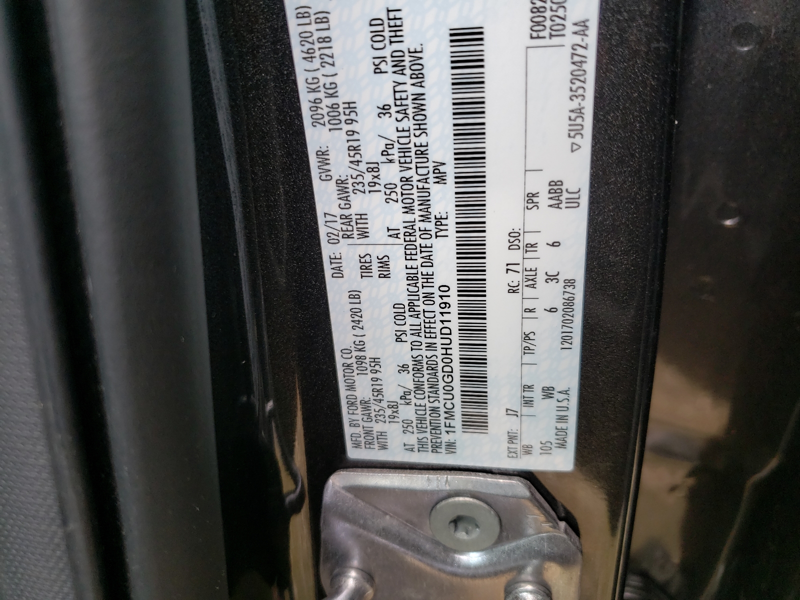 Photo 10 from auction – 2017 FORD ESCAPE SE with VIN 1FMCU0GD0HUD11910