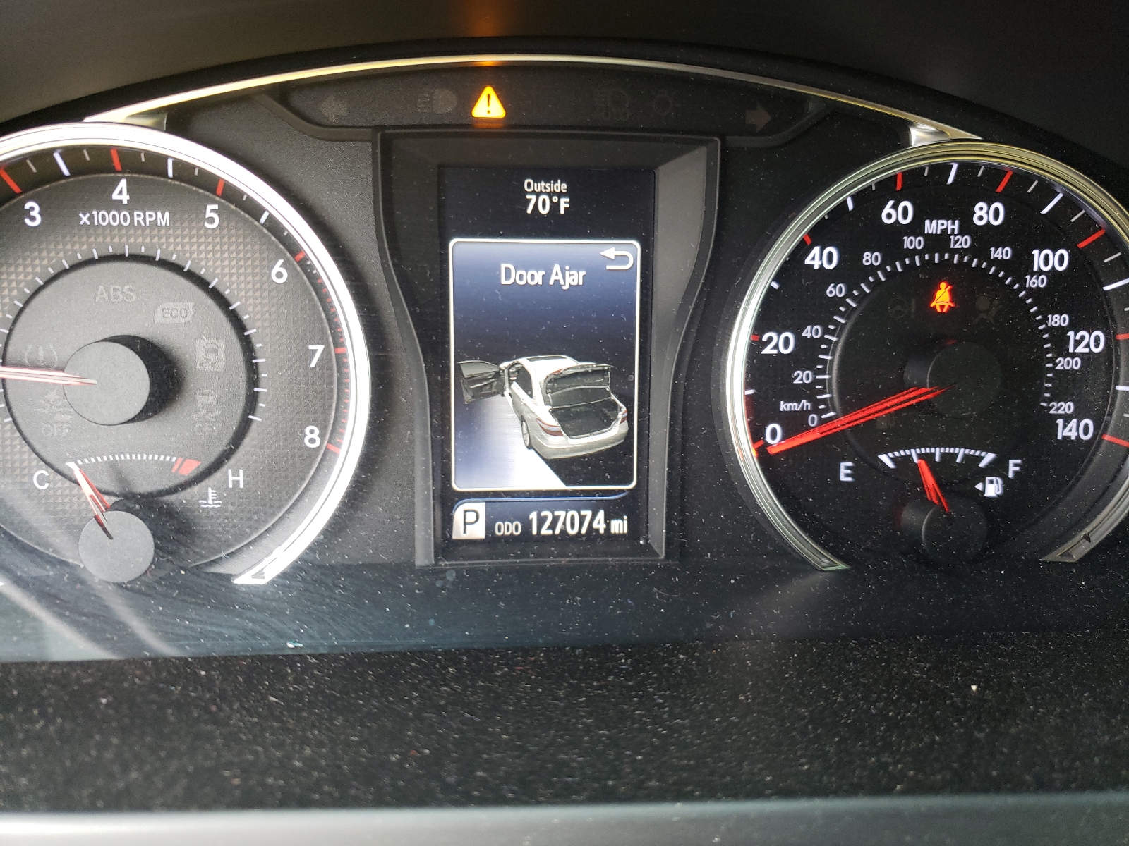 Photo 8 from auction – 2017 TOYOTA CAMRY LE with VIN 4T1BF1FK8HU662320