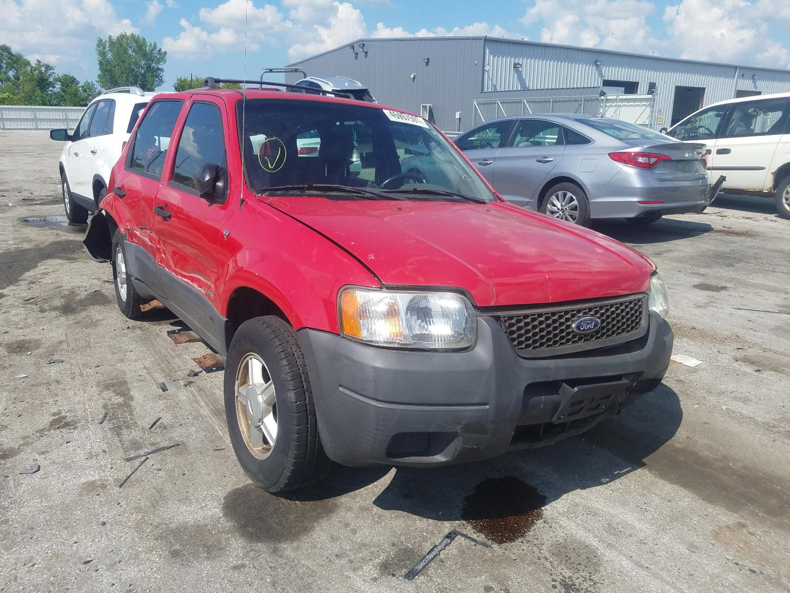 FORD ESCAPE XLS 2002 with VIN 1FMYU021X2KB77199 - Photo from auction