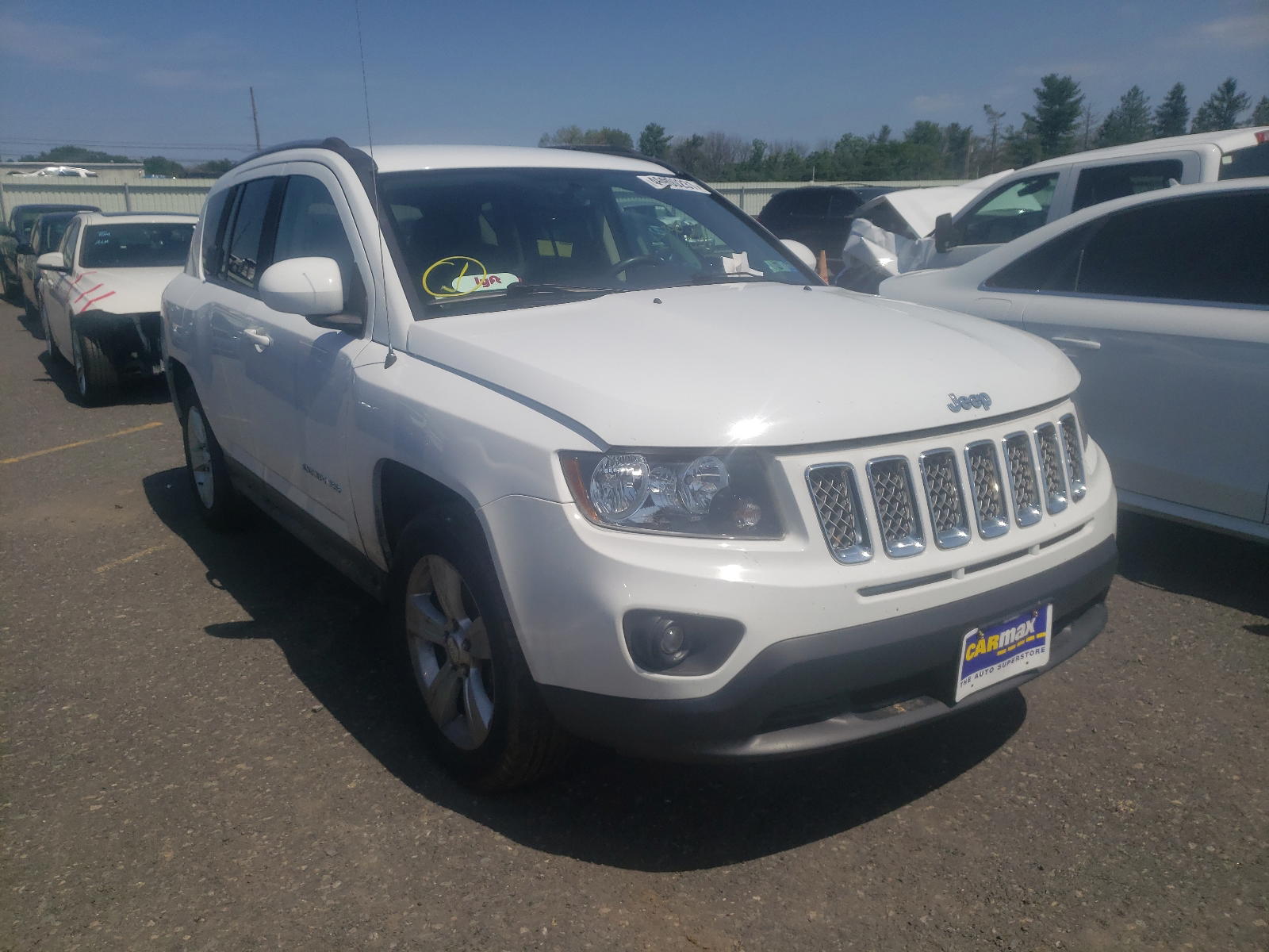 JEEP COMPASS LA 2016 with VIN 1C4NJDEB0GD685317 - Photo from auction