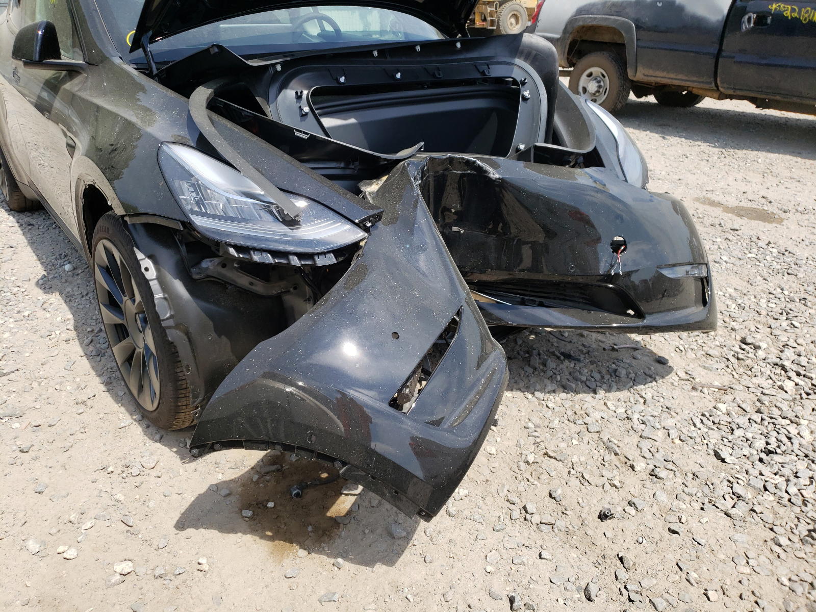 Photo 9 from auction – 2021 TESLA MODEL Y with VIN 5YJYGAEE3MF143671