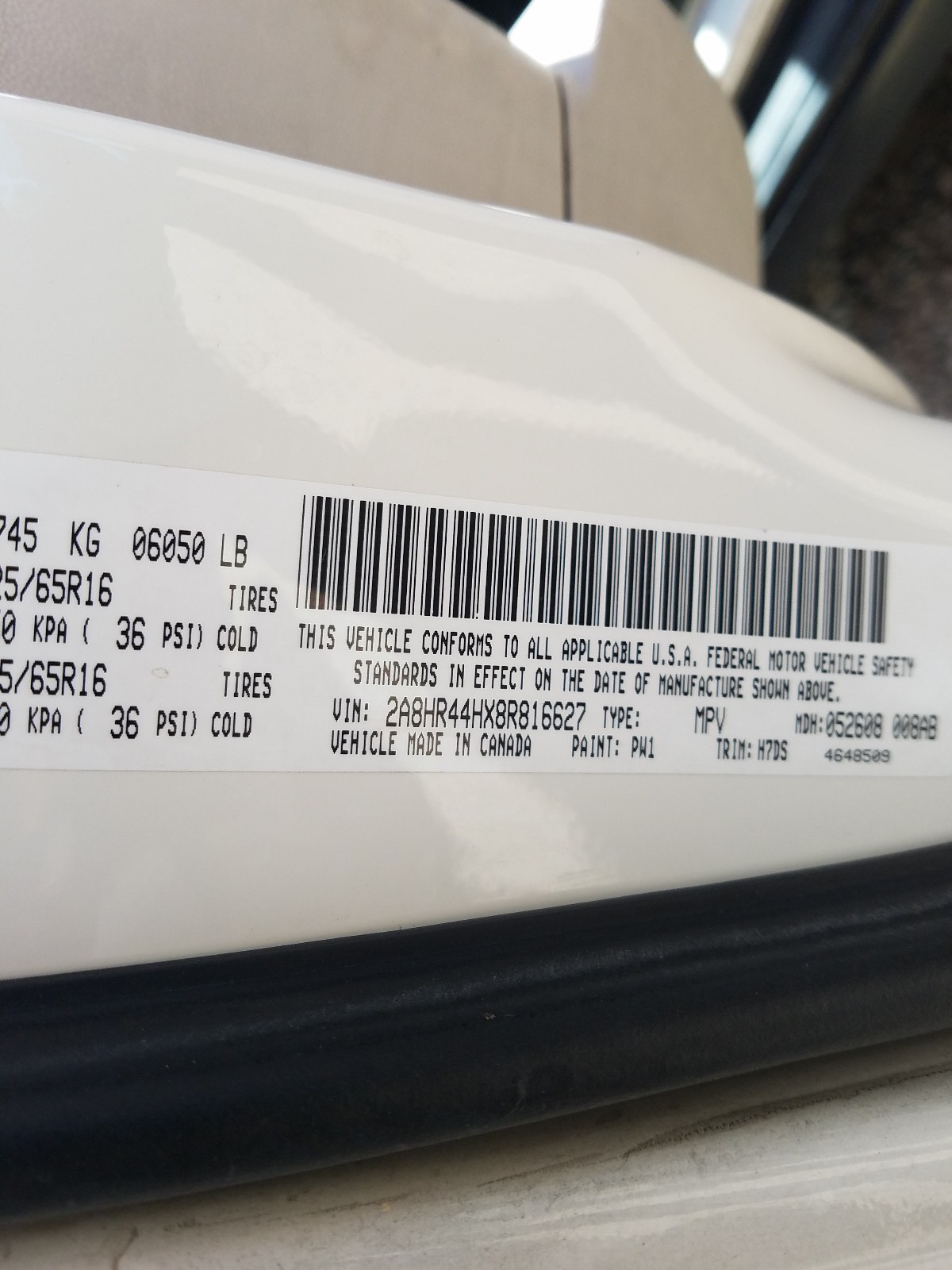 Photo 10 from auction – 2008 CHRYSLER TOWN & COU with VIN 2A8HR44HX8R816627