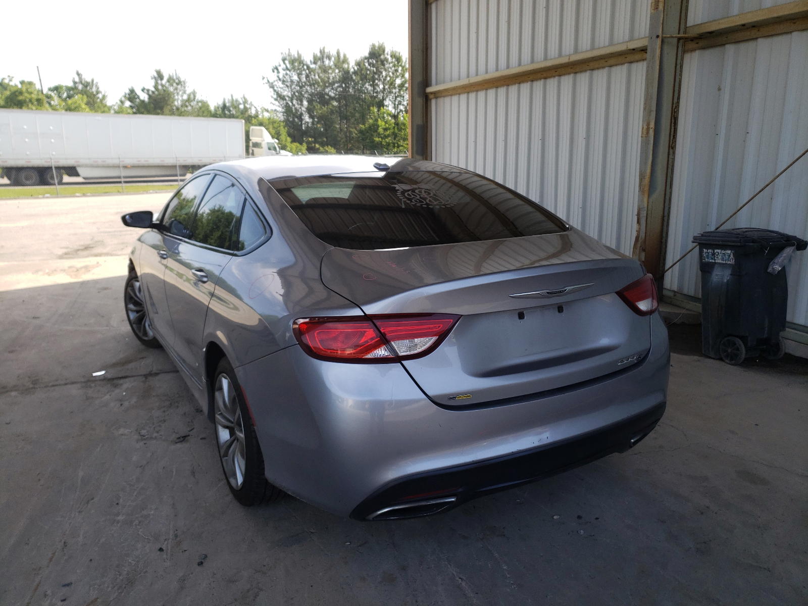 Photo 3 from auction – 2015 CHRYSLER 200 S with VIN 1C3CCCBB7FN758941
