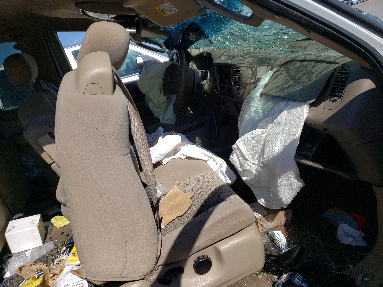 Photo 5 from auction – 2003 FORD F150 with VIN 1FTRX18L73NB11594