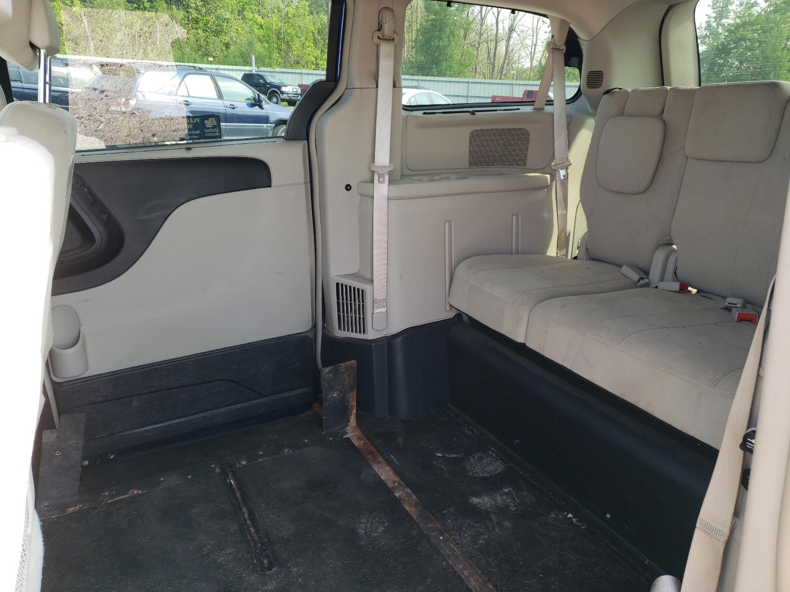 Photo 6 from auction – 2013 DODGE GRAND CARA with VIN 2C4RDGDG8DR731850
