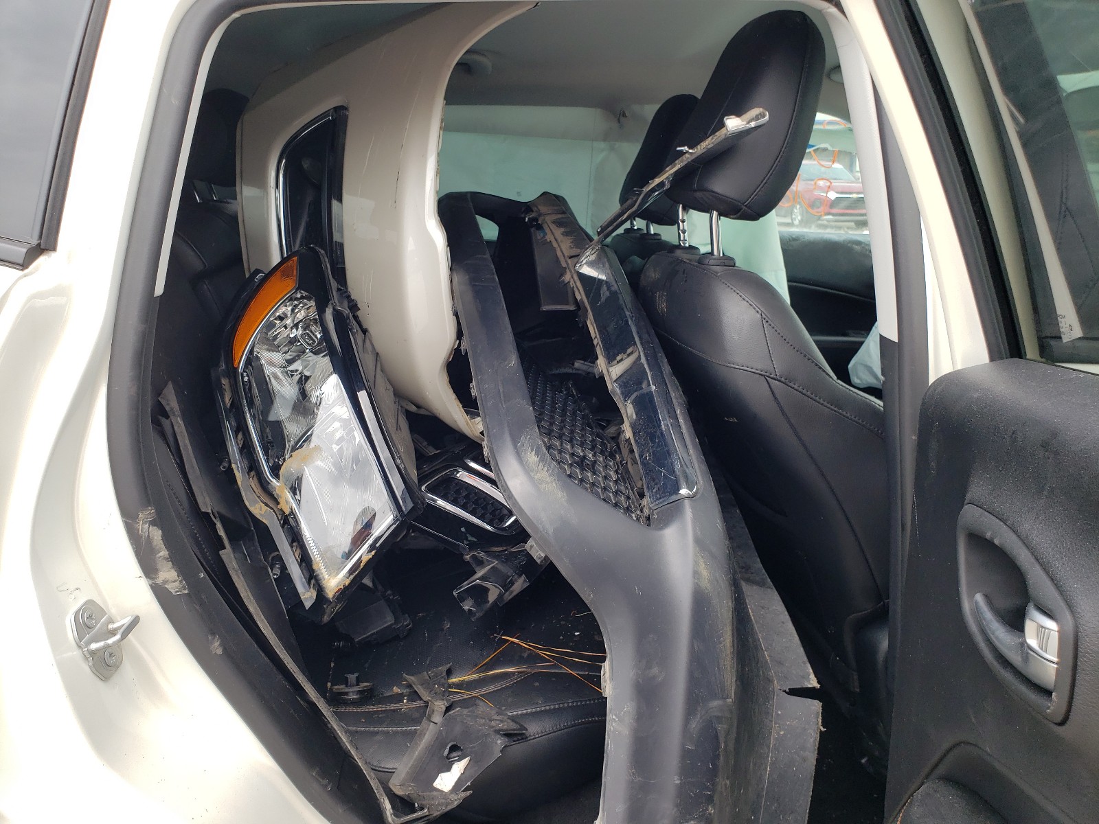 صورة رقم 6 من المزاد - 2018 JEEP COMPASS LI مع VIN 3C4NJDCB9JT245990