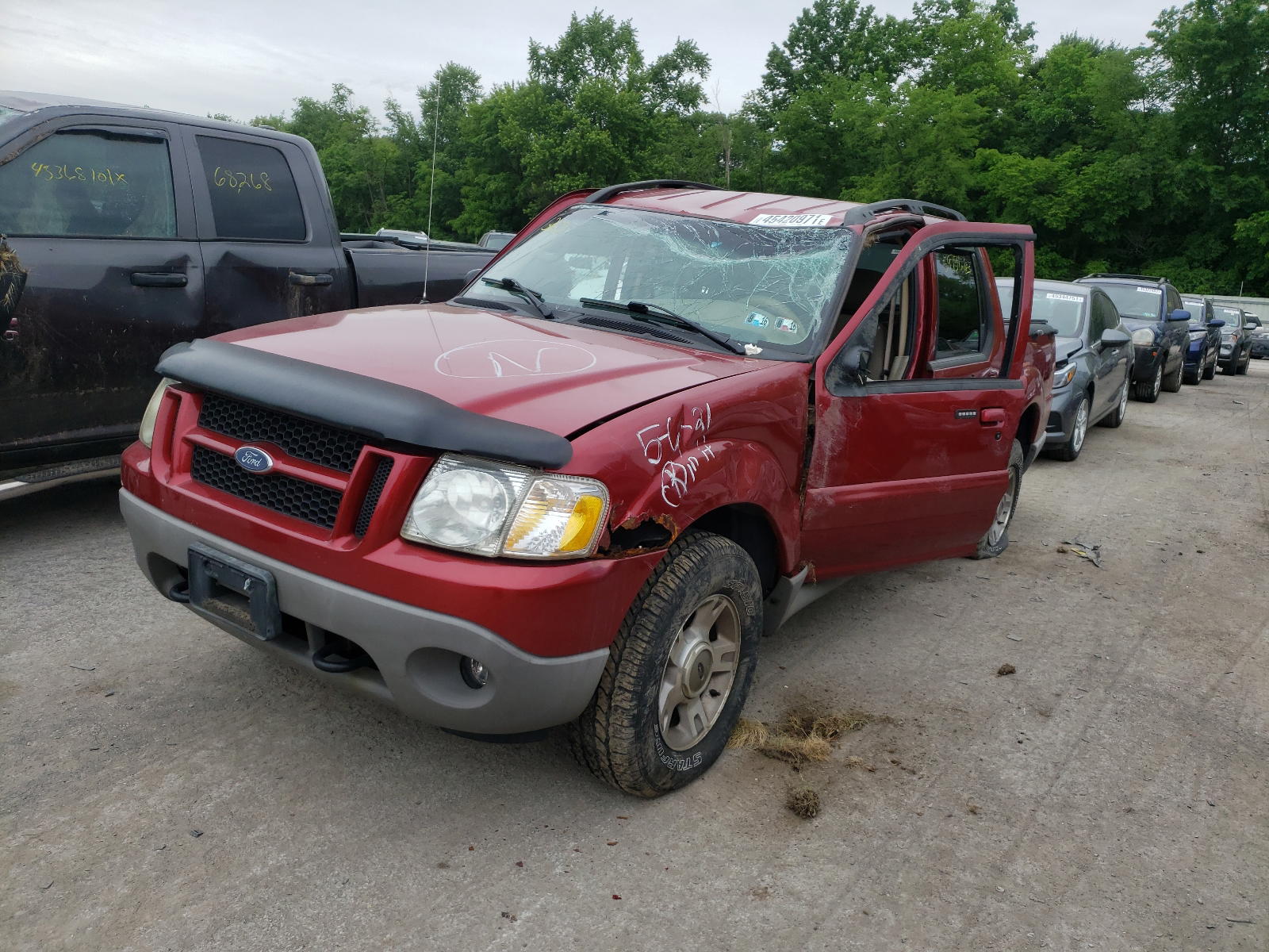 Photo 2 from auction – 2003 FORD EXPLORER S with VIN 1FMZU77E13UB65795