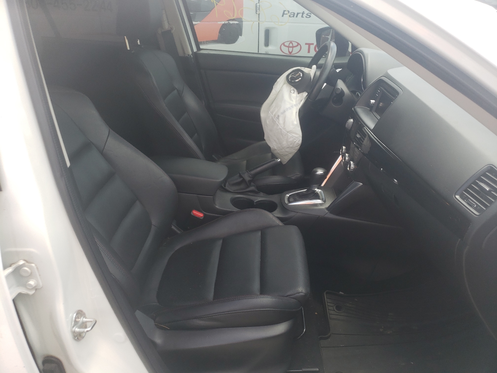 Photo 5 from auction – 2015 MAZDA CX-5 GT with VIN JM3KE4DY9F0514186