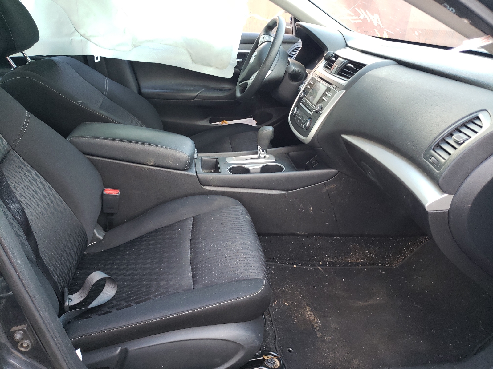 Photo 5 from auction – 2018 NISSAN ALTIMA 2.5 with VIN 1N4AL3AP1JC114524