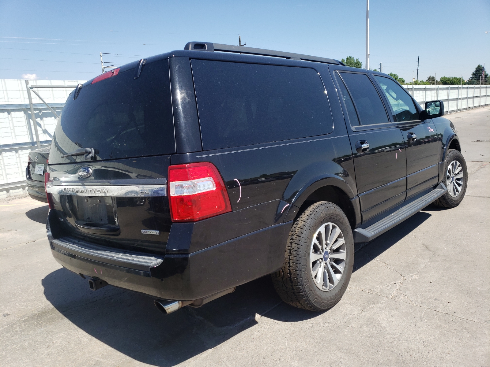 Photo 4 from auction – 2016 FORD EXPEDITION with VIN 1FMJK1JT3GEF38794