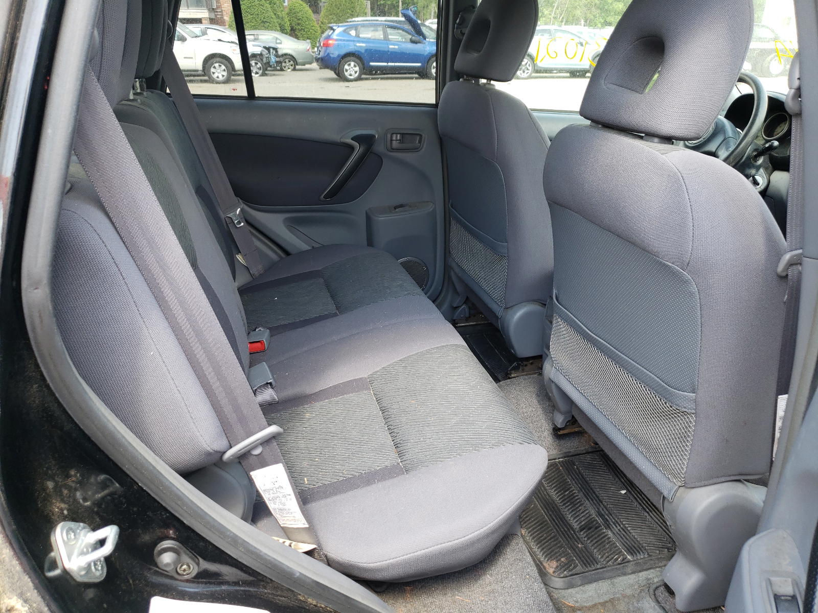Photo 6 from auction – 2001 TOYOTA RAV4 with VIN JTEHH20V416009958
