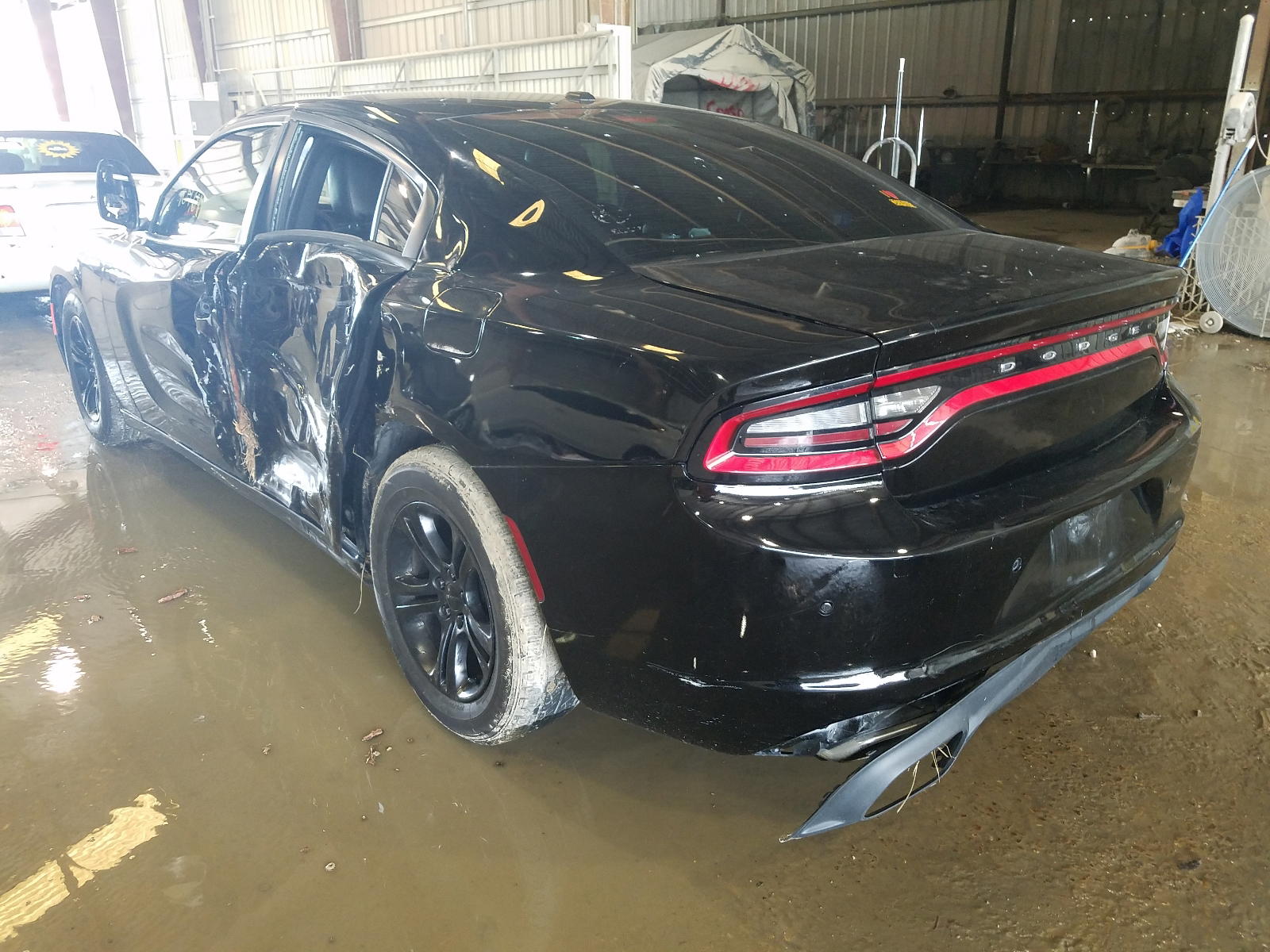 Photo 3 from auction – 2015 DODGE CHARGER SE with VIN 2C3CDXBG8FH847796