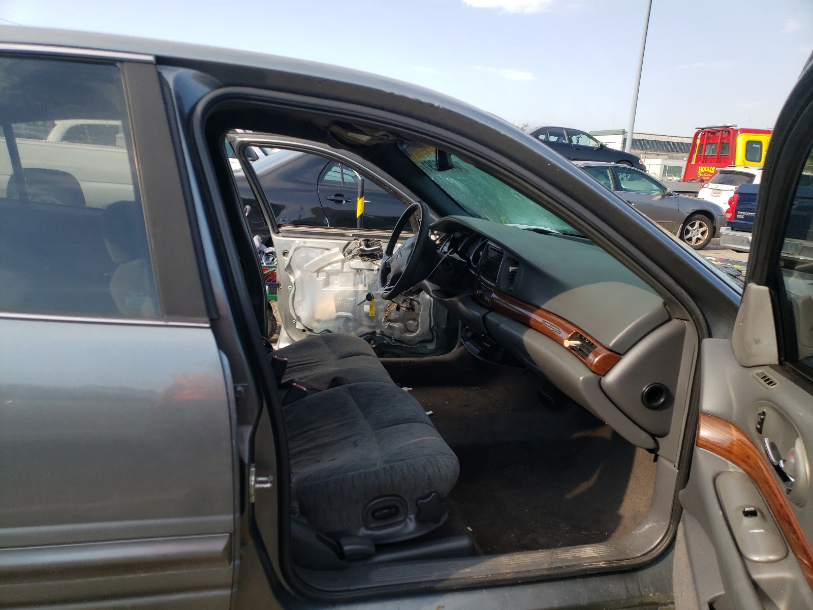 Photo 5 from auction – 2005 BUICK LESABRE CU with VIN 1G4HP52K35U282754